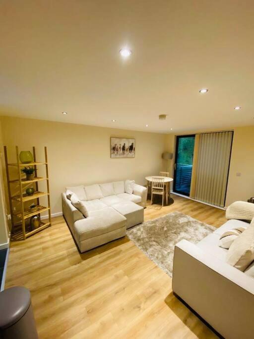 Liverpool City Centre Modern Apartment Fits 6 People 외부 사진