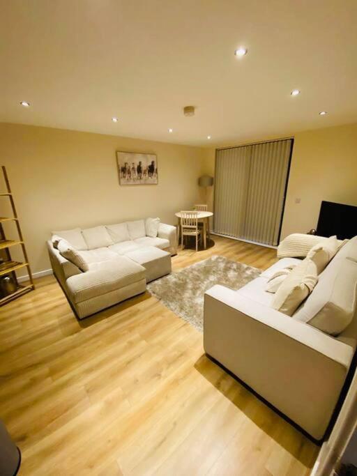 Liverpool City Centre Modern Apartment Fits 6 People 외부 사진